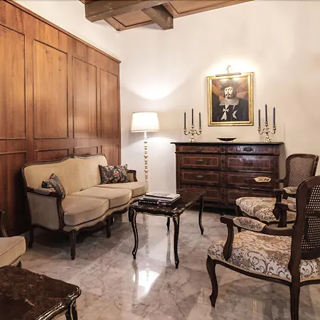 Palais Le Brun Hotel