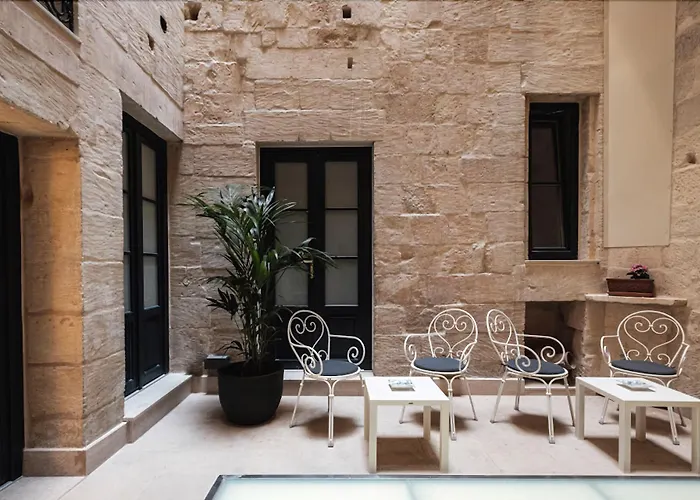 帕莱斯勒布伦酒店