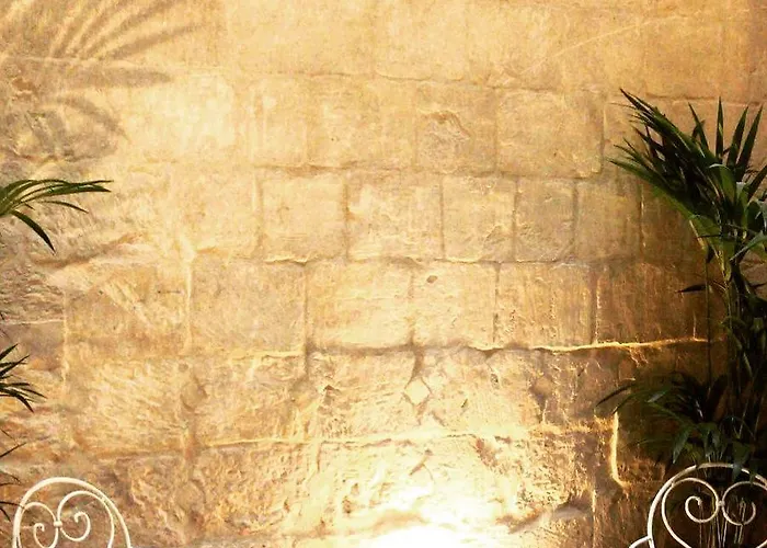 帕莱斯勒布伦酒店