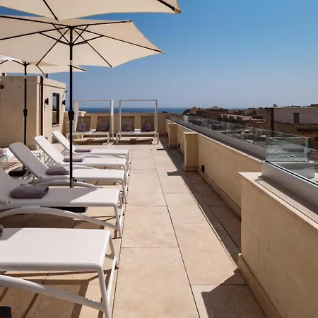 Palais Le Brun 4*