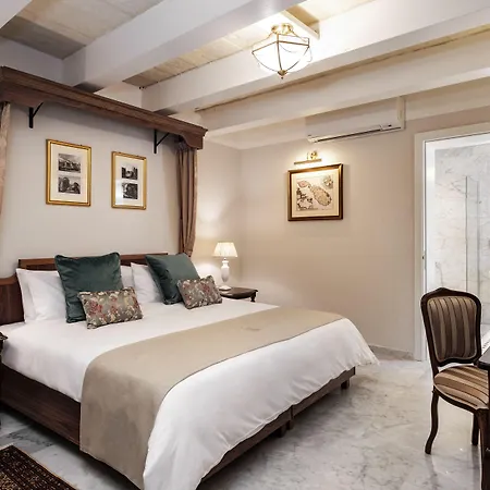 Palais Le Brun فندق 4*