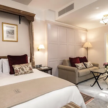 Hotel Palais Le Brun