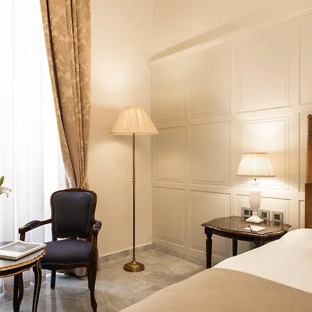 Palais Le Brun فندق 4*