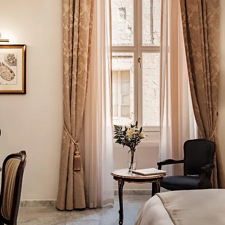 Palais Le Brun Hotel 4*