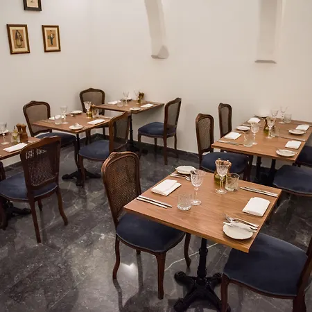 Hotel Palais Le Brun