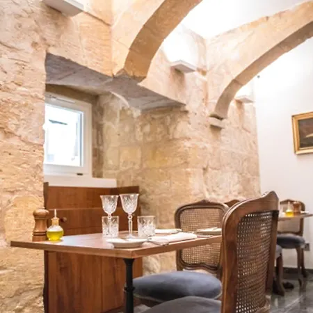 Palais Le Brun فاليتا