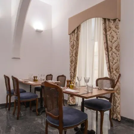 Hotel Palais Le Brun 4*