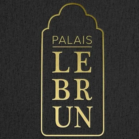 Palais Le Brun فندق
