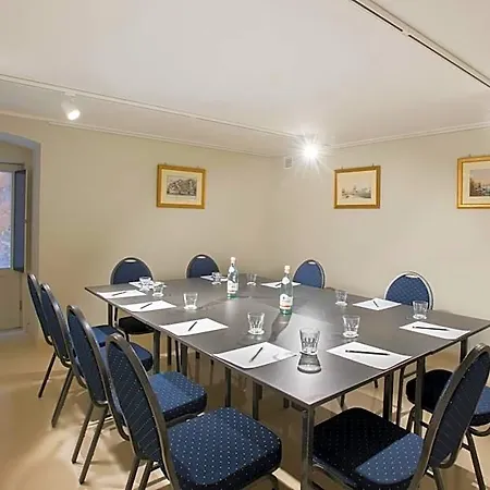 Palais Le Brun 4*