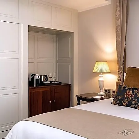 Hotel Palais Le Brun 4*