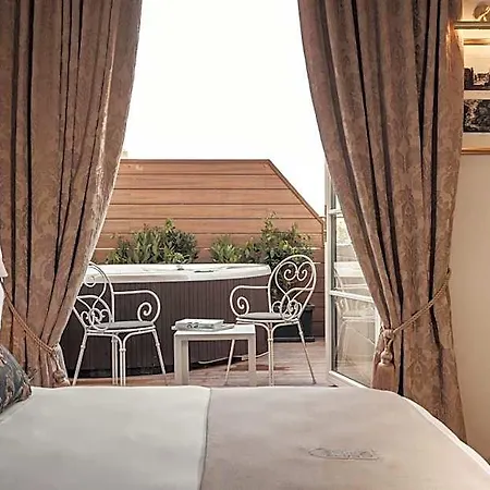 Palais Le Brun Hotel