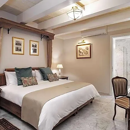 Hotel Palais Le Brun