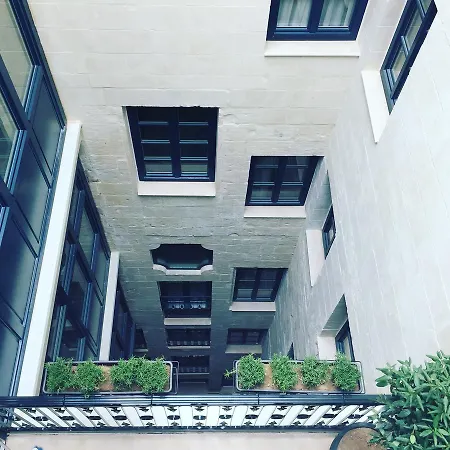 Hotel Palais Le Brun