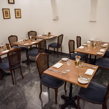 Palais Le Brun Hotel
