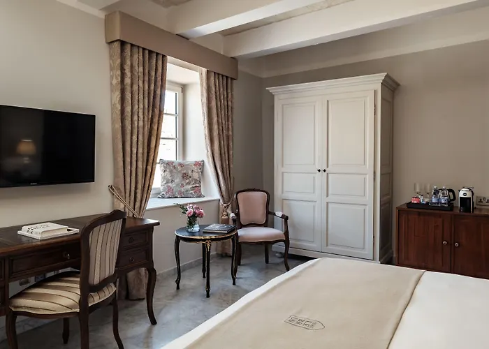 Palais Le Brun Ξενοδοχείο 4*