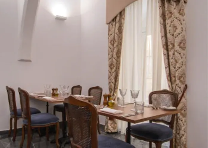 Ξενοδοχείο Palais Le Brun 4*