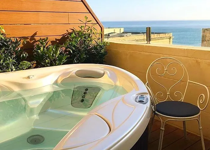 Hotel Palais Le Brun 4*